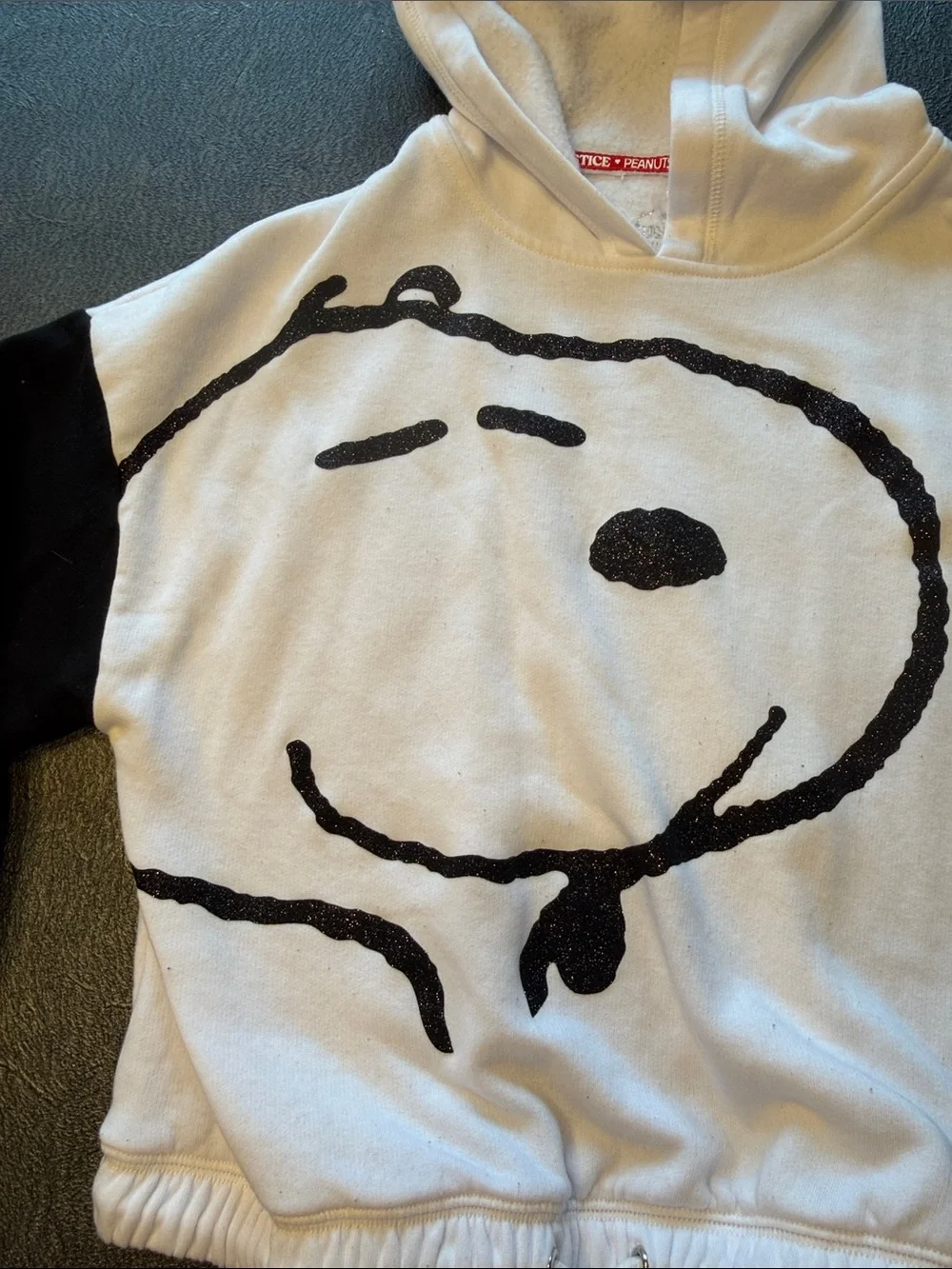 Kids Snoopy Graphic Pullover Hoodie - Black & White size 7/8